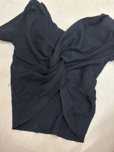 Chic Black Twisted Front Knit Top