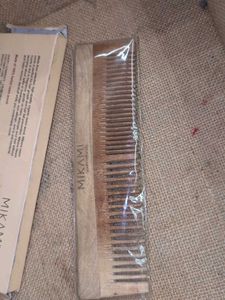 Mikami Neem Wood Comb