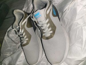 Niks Lakhani Running Shoes - Size 10