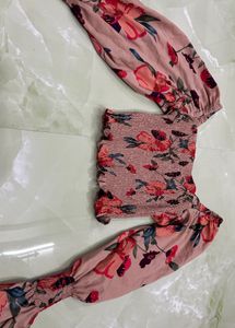Street Style Store Floral Top | Size XS