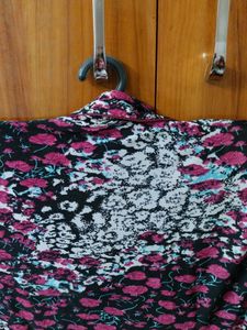 Floral Print Blouse( Top)