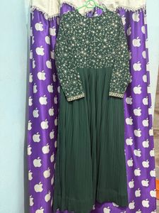 Elegant Green Kurta Set with Embroidery