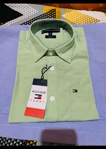 [BRAND NEW WITH TAGS]Tommy hilfiger.Premium shirts