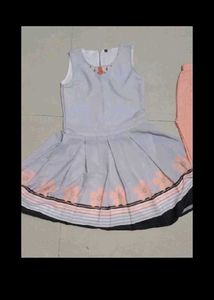 Chic Girls' Grey Frock with Floral Hem
