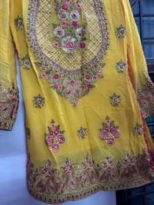 Stunning Pink &amp; Gold Embroidered Lehenga Choli