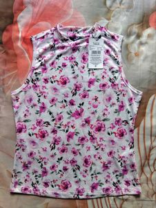 Women’s Floral Printed Sleeveless Top &amp; Red Shorts