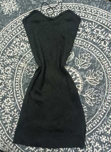 Black Fitting Dress
