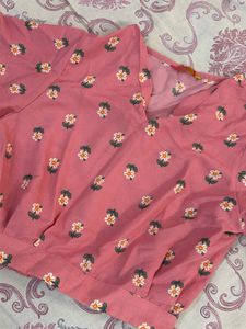 trendy top