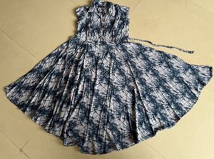 Bohemian Tie-Dye Maxi Dress breastfeeding
