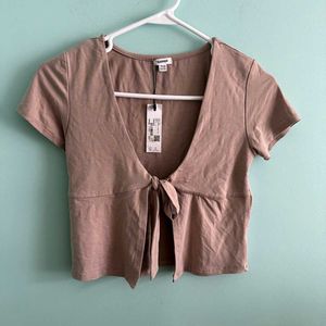 5168. Garage Tie-Front Crop Top