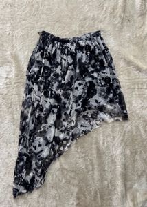 Asymmetric Tie-Dye Print Skirt