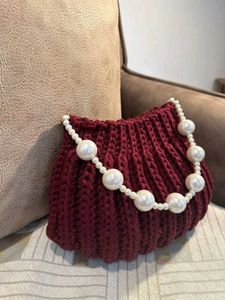 Chic Knitted Handbag with Pearl Strap