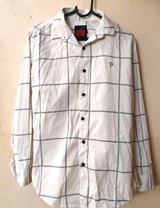 Men's White Grid Pattern Shirt