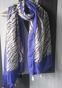 Stylish Animal Print Scarf