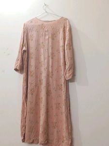 Avaasa Pink Floral Kurti