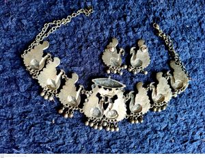 2 Neck Sets Combo