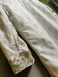 Elegant White &amp; Gold Print Kurta