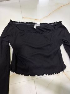 Black Frill Crop Top💕