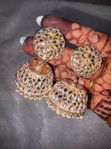 Stunning Kundan Jhumka Earrings