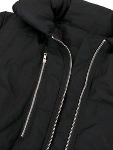 Black cropped Puffer jacket  (unisex)
