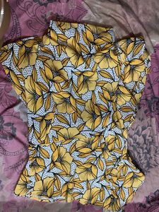Chic Yellow Floral Print Top