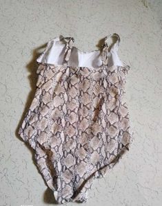 Stylish Snake Print One-Piece Swimsuit