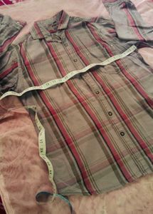 Classic Plaid Long-Sleeve Shirt
