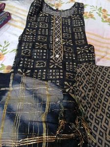 Black &amp; Gold Print Kurti Set