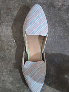 Stylish Striped Jutti Flats