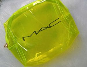 MAC jelly Pouch 💕♥️