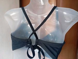 Black Ribbed V-Neck Bra with Bow Back