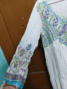 White&amp;Lilac floral Cotton Embroidered Kurta