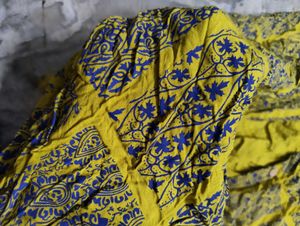 Mehendi off shoulder kurta