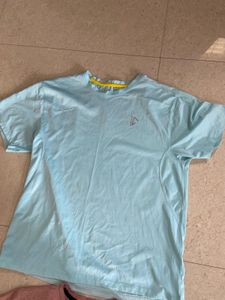 Bundle of 6 men’s  t-shirts