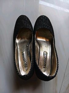 Elegant Black Textured Heels