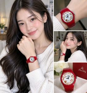🇯🇵Stylish Red Analog Watch with Fun Numbers