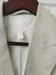 H&amp;M Women's Beige Double-Breasted Blazer