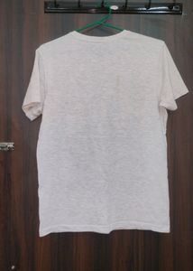 White Tshirt