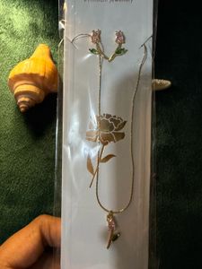 Anti tarnish tulip Necklace &amp; Earring Set🌷