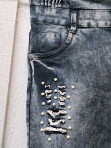 Stylish Ripped &amp; Embellished Denim Jeans