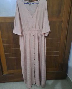 Elegant pink midi dress