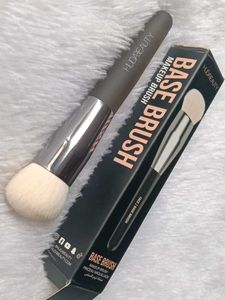 Huda beauty base brush 💕♥️