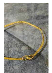 Elegant Gold Chain Necklace