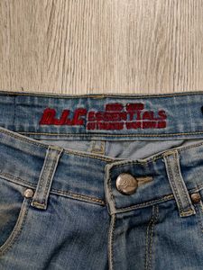 Ma5605 DJ&amp;C Jeans waist 30 inches