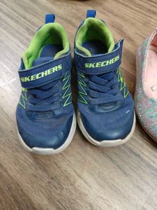Skechers Navy Blue & Green Running Shoes