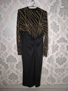 Elegant Black & Gold Print Maxi Dress