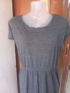 Casual Grey Knit Dress with Pockets