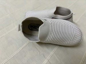 Unisex Kids White Slip-On Sneakers