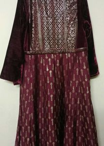Elegant Velvet Kurta with Gold Print