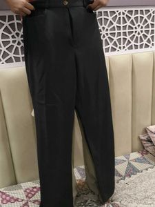 Classic Black Wide-Leg Pants